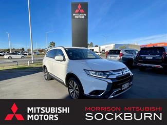 2021 Mitsubishi Outlander - Thumbnail