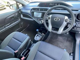 2015 Toyota AQUA - Thumbnail