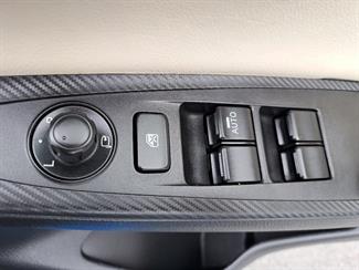 2014 Mazda Demio - Thumbnail